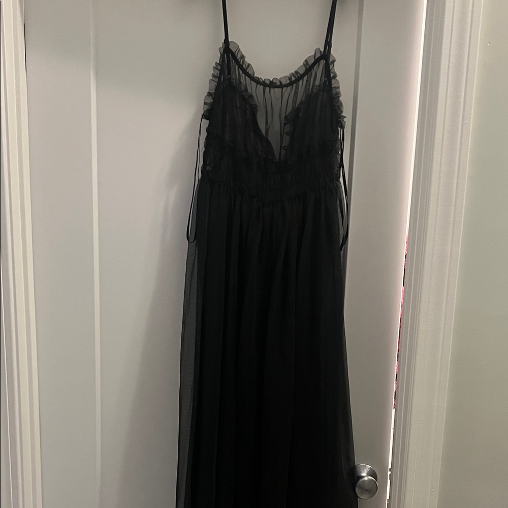 Forever 21 Black Sheer Lace-Trim Chemise